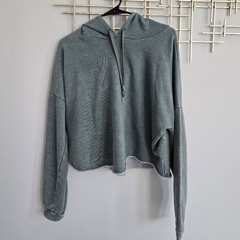 Justify Olive Green Cropped Hoodie​